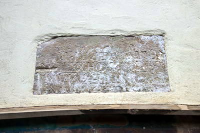 Benningen und Marbach: Bauinschrift und Kirche