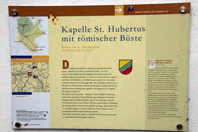 Kapelle Sankt Hubertus mit römischer Büste in Stadtkyll