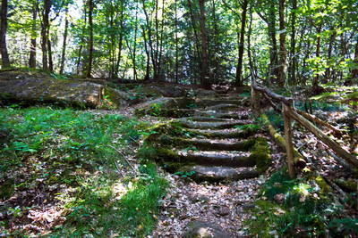 Kasbruch Römertreppe und Felsengräber