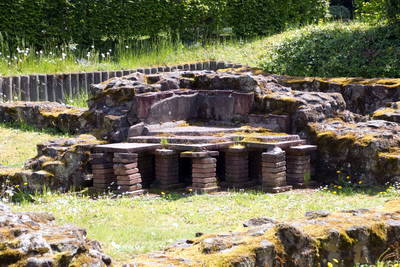 Kastellbad Salisberg (Hanau)