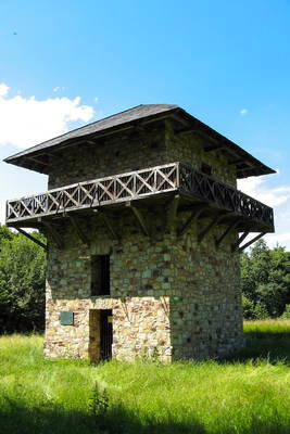 Limespalisade am Wp 3-15 mit Wachturm und Amphitheater