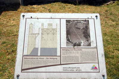 Römerwarte Katzenberg - Wehrmauer, Infos und Umgebung