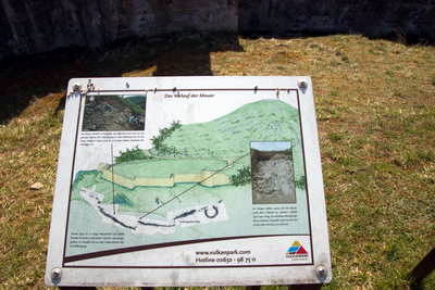 Römerwarte Katzenberg - Wehrmauer, Infos und Umgebung