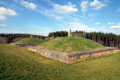 Römische Grabhügel von Oberlöstern