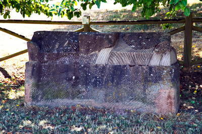 Römische Villa Urbana - Longuich - Sarkophag