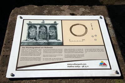 Römischer Grabtumulus und Nischengrabmal Nickenich