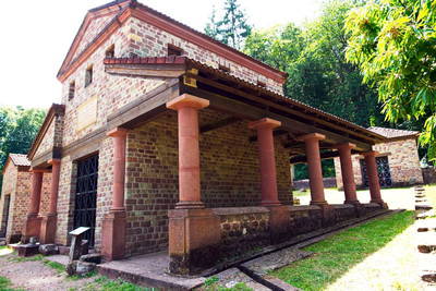 Römischer Tempelbezirk auf dem Metzenberg - Tawern