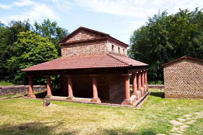 Römischer Tempelbezirk auf dem Metzenberg - Tawern