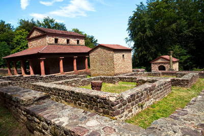Römischer Tempelbezirk auf dem Metzenberg - Tawern