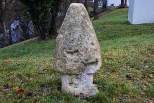 Säulenkapitell in Unterkochen