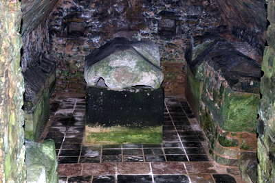 Trier - Sarkophag in Friedhof St. Matthias