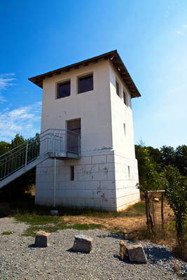 rekonstruiertes Wachthaus am Limes