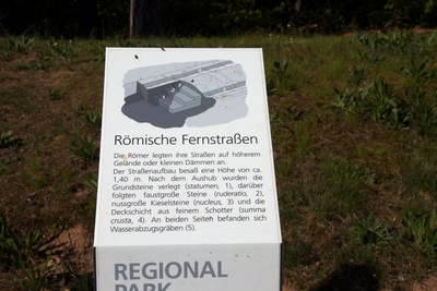 restauriertes Teilstück einer Römerstraße in Rödermark