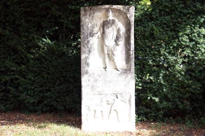 römische Orte Neuss - Grabdenkmal