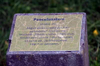 römische Orte Neuss - Grabdenkmal