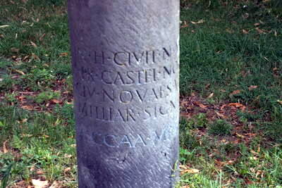 römische Orte Neuss - Meilenstein