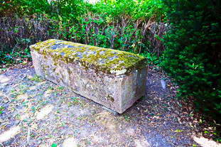 römische Sarkophage in Grünstadt