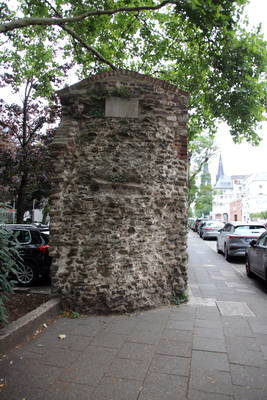 römische Stadtmauer und Türme Köln