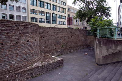 römische Stadtmauer und Türme Köln