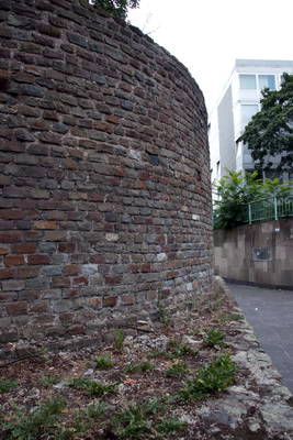 römische Stadtmauer und Türme Köln